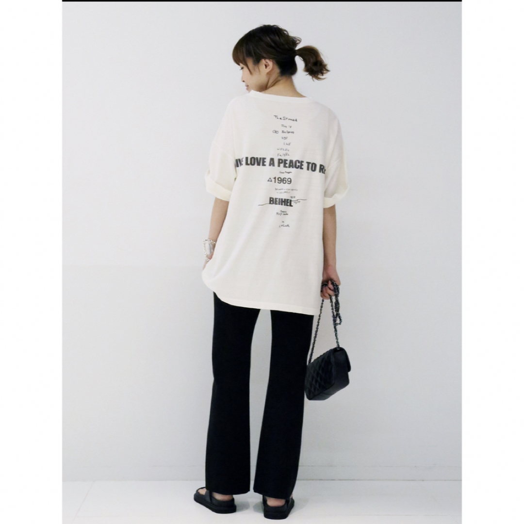 DEUXIEME CLASSE(ドゥーズィエムクラス)の【タグ付】ドゥーズィエムクラス　LOVE A PEACE バックプリントTシャツ レディースのトップス(Tシャツ(半袖/袖なし))の商品写真