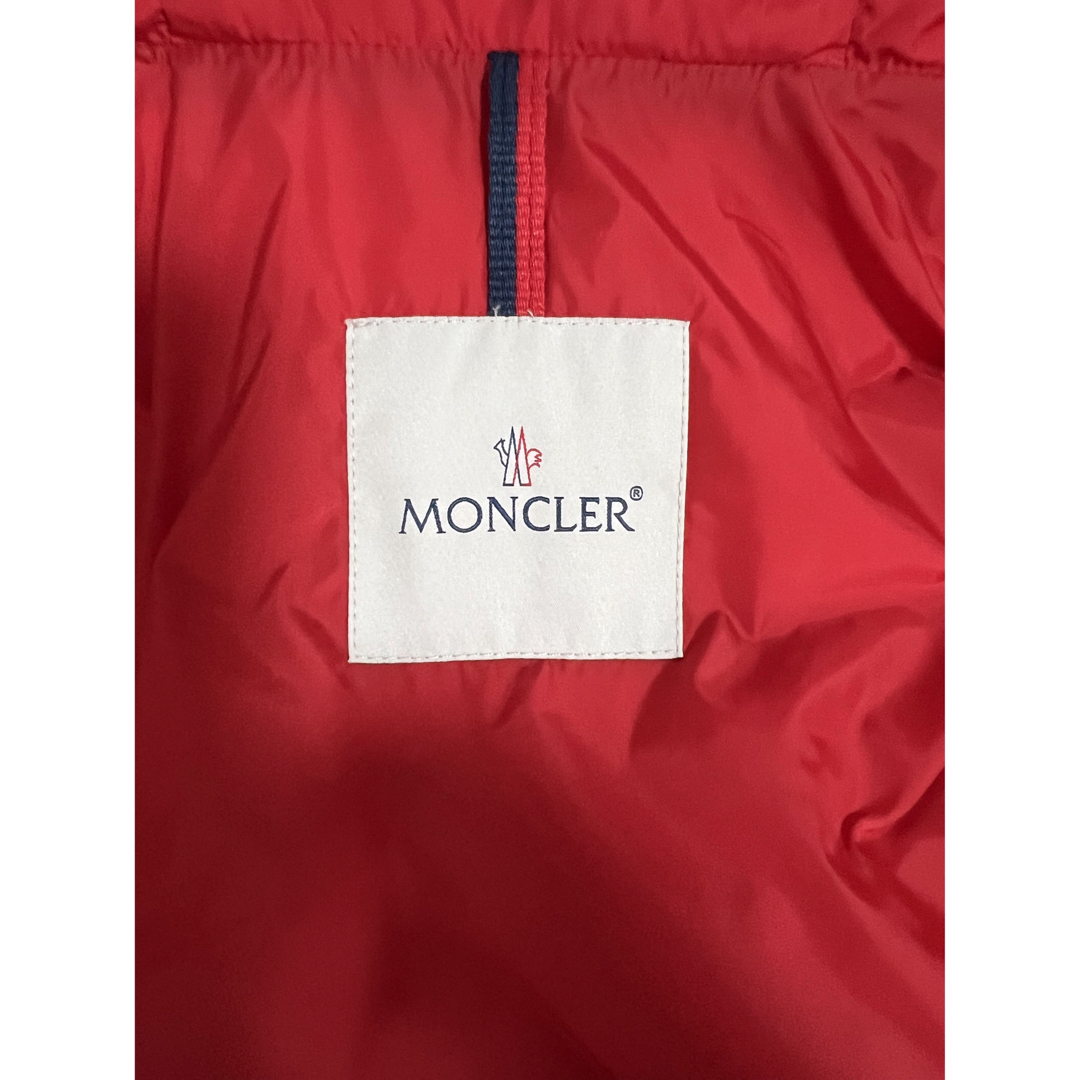 【人気モデル】特別価格　Moncler ダウン　希少Sサイズ