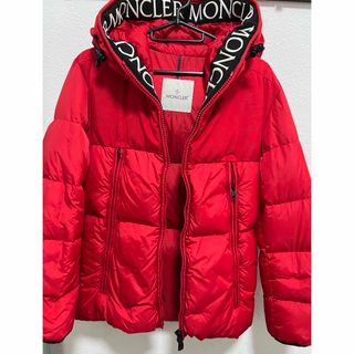 MONCLER - 【人気モデル】特別価格 Moncler ダウン 希少Sサイズの通販