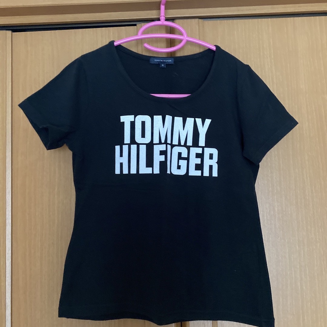 TOMMY HILFIGER(トミーヒルフィガー)のTOMY HILFIGER レディースのトップス(Tシャツ(半袖/袖なし))の商品写真