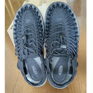 キーン(KEEN)のKEEN サンダル24.5cm  黒(サンダル)