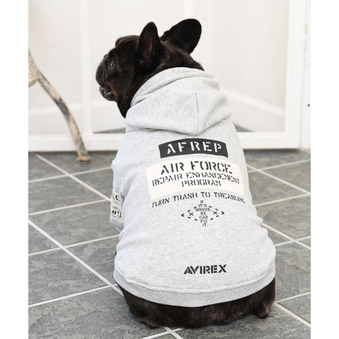 新品✨タグ付き♪ AVIREX ロゴ　犬服　パーカー　グレーほか