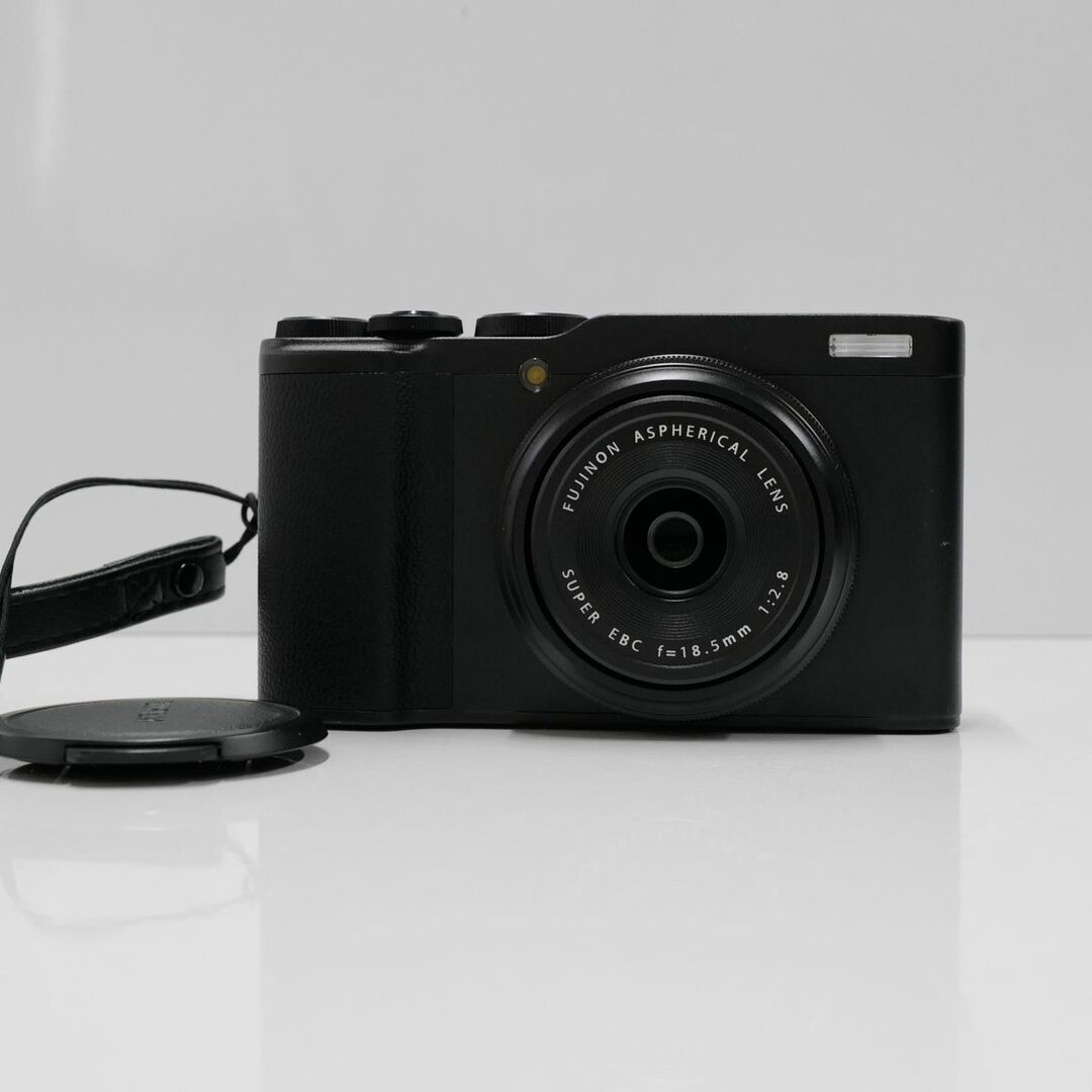 XF10 富士フイルム USED超美品 コンパクトデジタルカメラ 本体＋バッテリー APS-C 18.5ｍｍ F2.8 単焦点 Wi-Fi 完動品 中古 CP3038