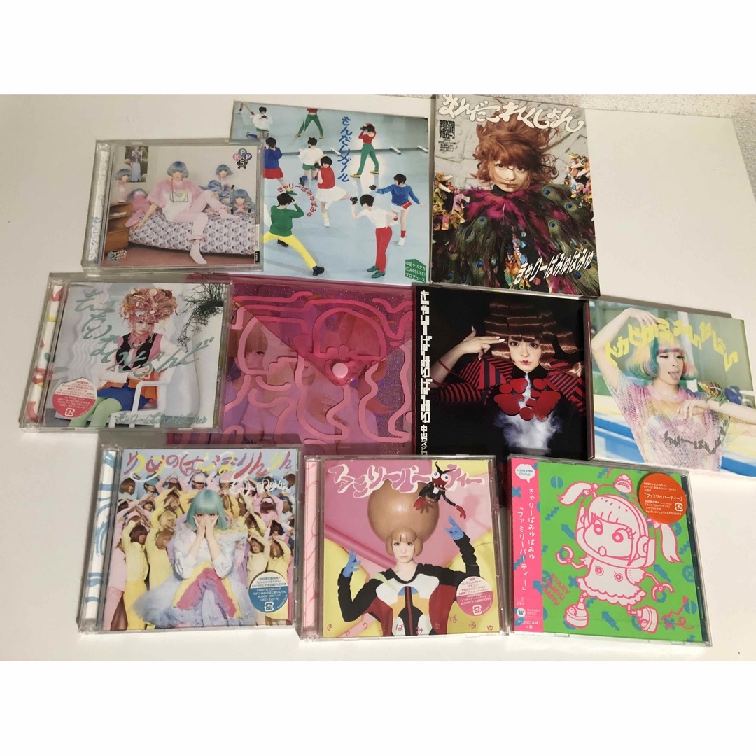 きゃりーぱみゅぱみゅ CD グッズ セット エンタメ/ホビーのタレントグッズ(アイドルグッズ)の商品写真