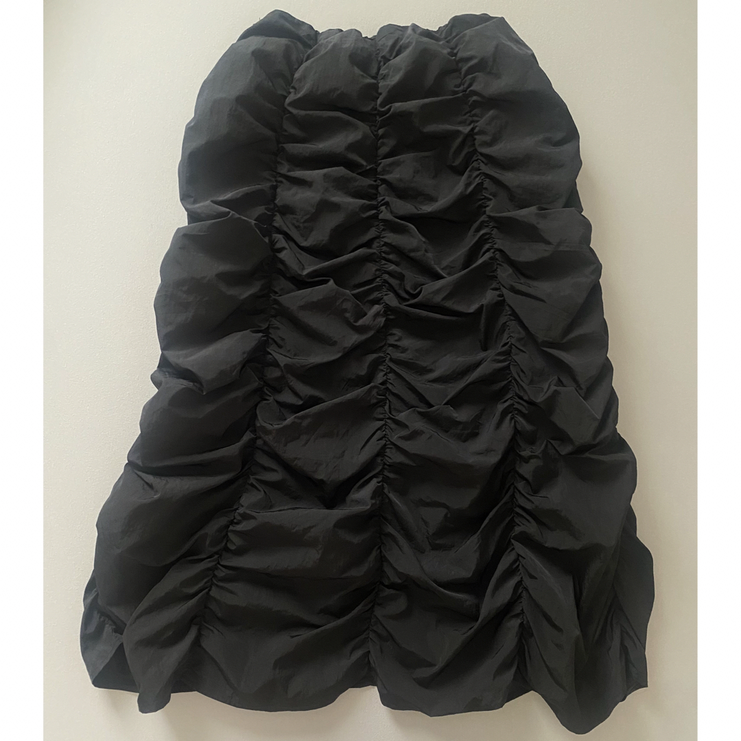 TODAYFUL(トゥデイフル)の専用【emmi atelier】フロントジップシャーリングスカート レディースのスカート(ロングスカート)の商品写真