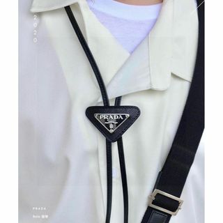 PRADA - PRADA プラダ レザー ループタイ 三角ロゴの通販|ラクマ
