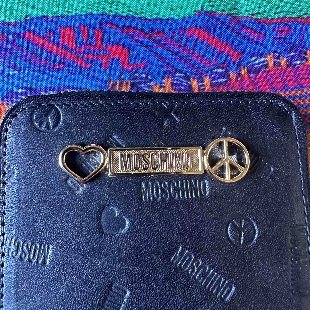 MOSCHINO(モスキーノ)のMOSCHINO コインケース 未使用品 レディースのファッション小物(コインケース)の商品写真