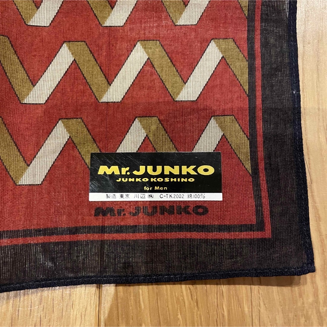 Mr.Junko(ミスタージュンコ)のハンカチ　ミスタージュンコ　 柄　赤 メンズのファッション小物(ハンカチ/ポケットチーフ)の商品写真