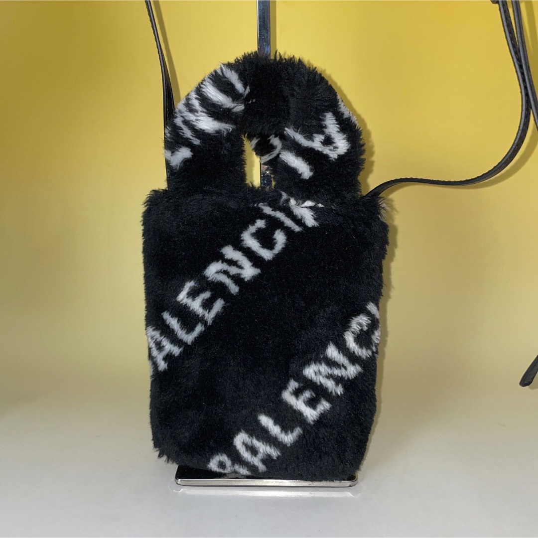 Balenciaga 美品 2way ロゴ ファー ハンドバッグ バレンシアガ | フリマアプリ ラクマ