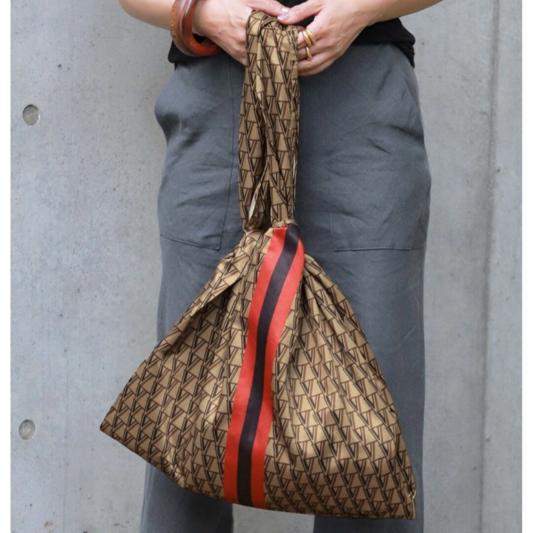 VERMEIL par iena(ヴェルメイユパーイエナ)の新品タグ付き VERMEIL モノグラムエコバッグLarge レディースのバッグ(エコバッグ)の商品写真