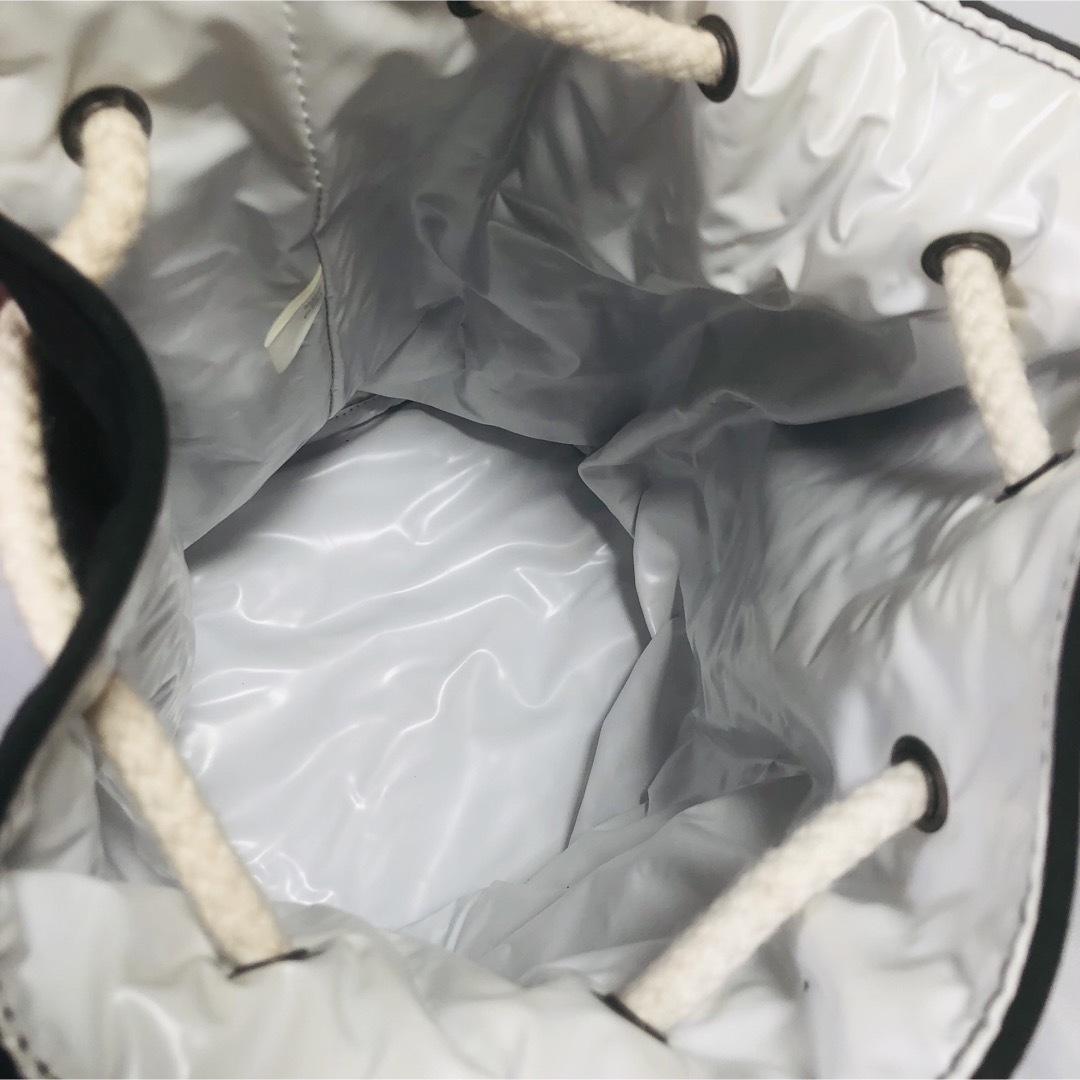 CHANEL(シャネル)のCHANEL シャネル プールバッグ 巾着 正規品 ノベルティ レディースのバッグ(ショルダーバッグ)の商品写真