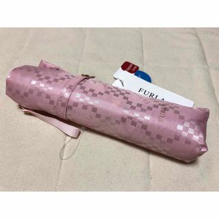 フルラ(Furla)の156新品 FURLAフルラ折りたたみ雨傘モノグラムUV 日本製(傘)