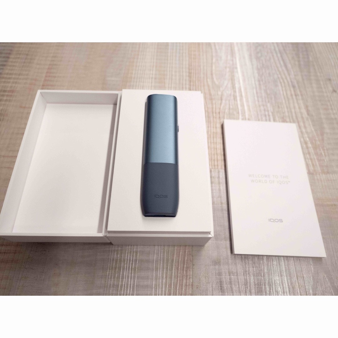 IQOS(アイコス)のIQOS ILUMA ONE (アイコス イルマワン) アズールブルー 女性使用 メンズのファッション小物(タバコグッズ)の商品写真