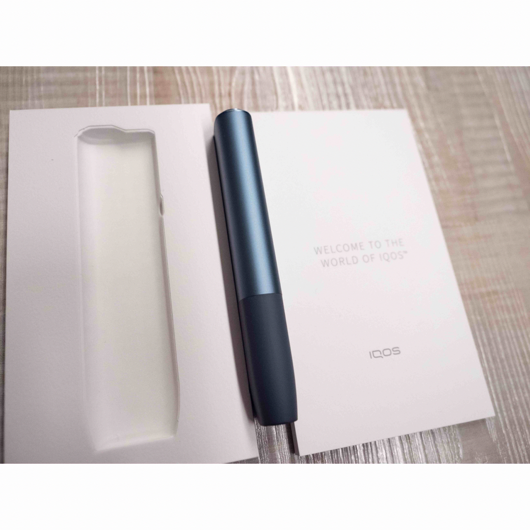 IQOS(アイコス)のIQOS ILUMA ONE (アイコス イルマワン) アズールブルー 女性使用 メンズのファッション小物(タバコグッズ)の商品写真