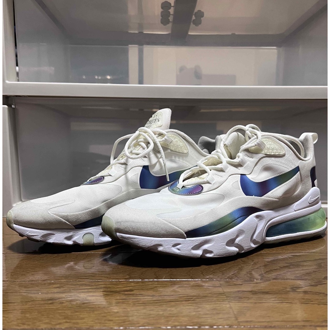 NIKE(ナイキ)の中古 NIKE AIR MAX 270 REACT ナイキ リアクト メンズの靴/シューズ(スニーカー)の商品写真