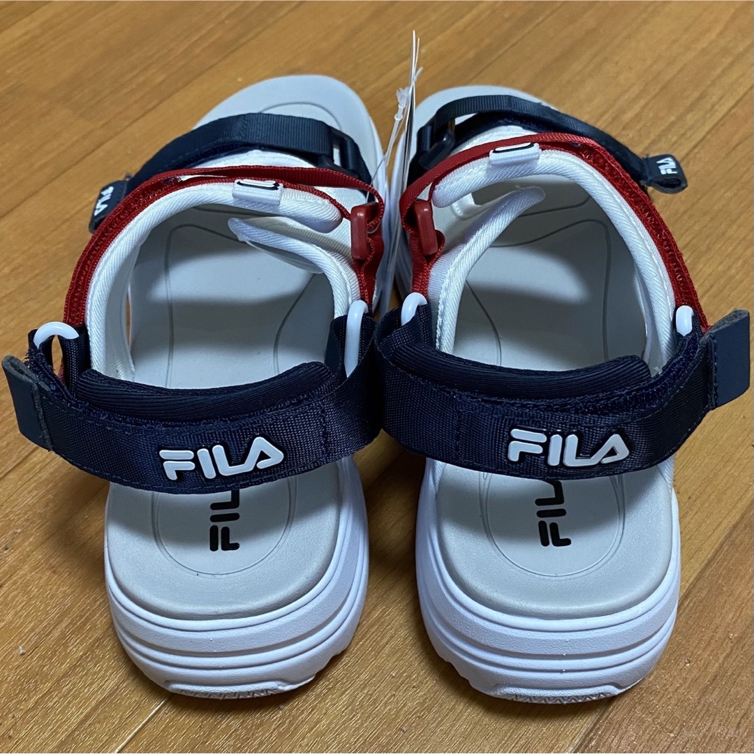 FILA(フィラ)のキッズ ジュニア サンダル キッズ/ベビー/マタニティのキッズ靴/シューズ(15cm~)(サンダル)の商品写真