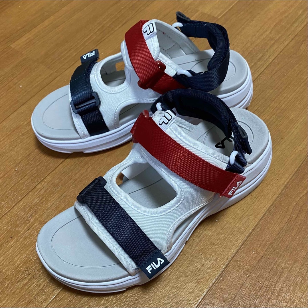 FILA(フィラ)のキッズ ジュニア サンダル キッズ/ベビー/マタニティのキッズ靴/シューズ(15cm~)(サンダル)の商品写真