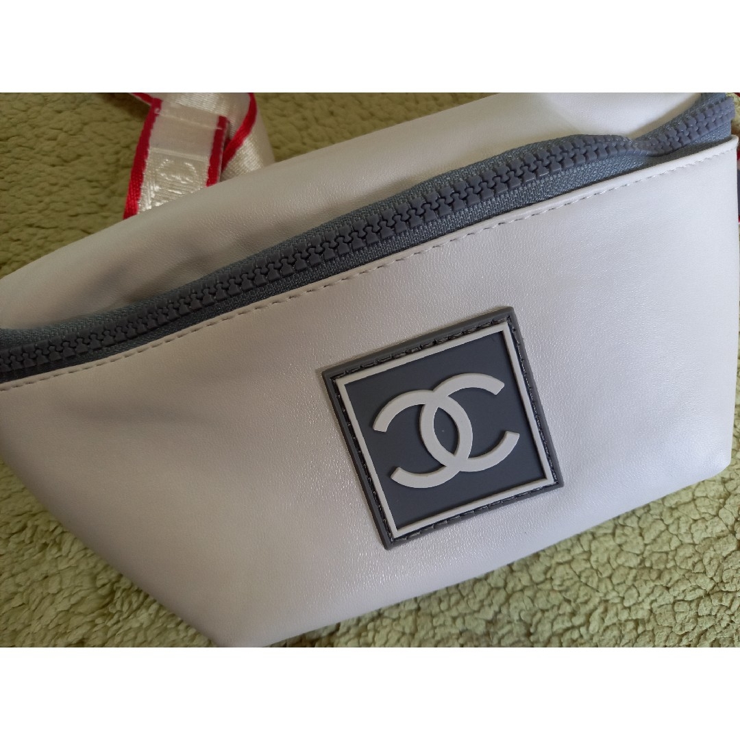 に値下げ! 美品 CHANEL シャネル ノベルティバッグ ショルダーバッグ