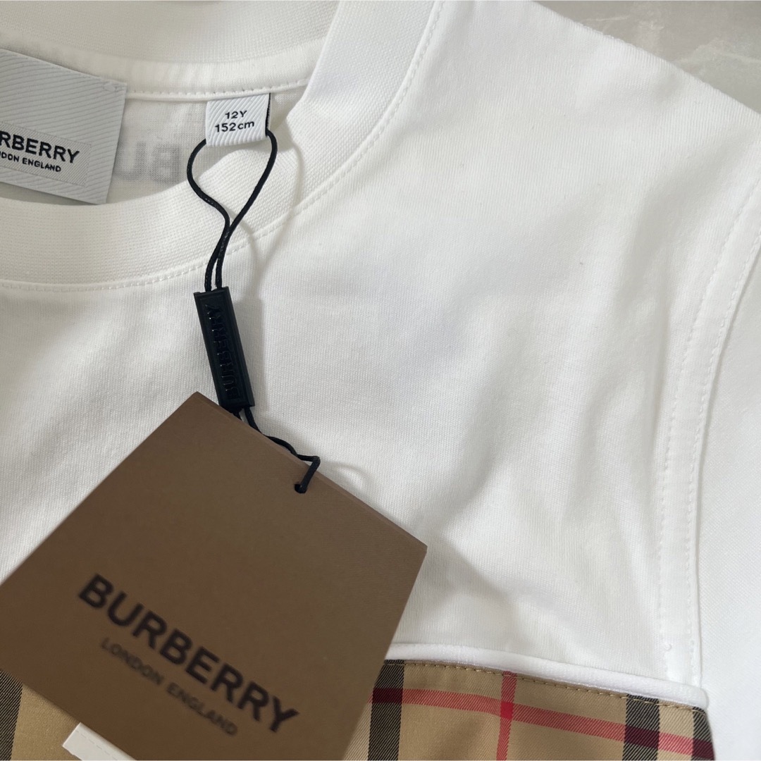 【新品】Burberry 大人も着れるキッズTシャツロゴ 12A 152cm