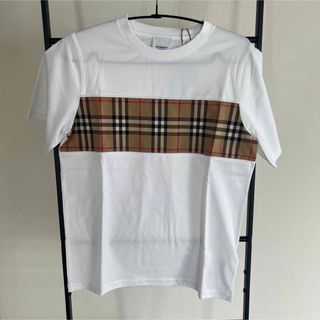 バーバリー(BURBERRY)の【新品】Burberry 大人も着れるキッズTシャツロゴ 12A 152cm(Tシャツ/カットソー)