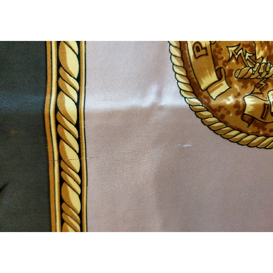 celine(セリーヌ)のセリーヌ　大判　シルク　スカーフ　馬と馬具 レディースのファッション小物(バンダナ/スカーフ)の商品写真
