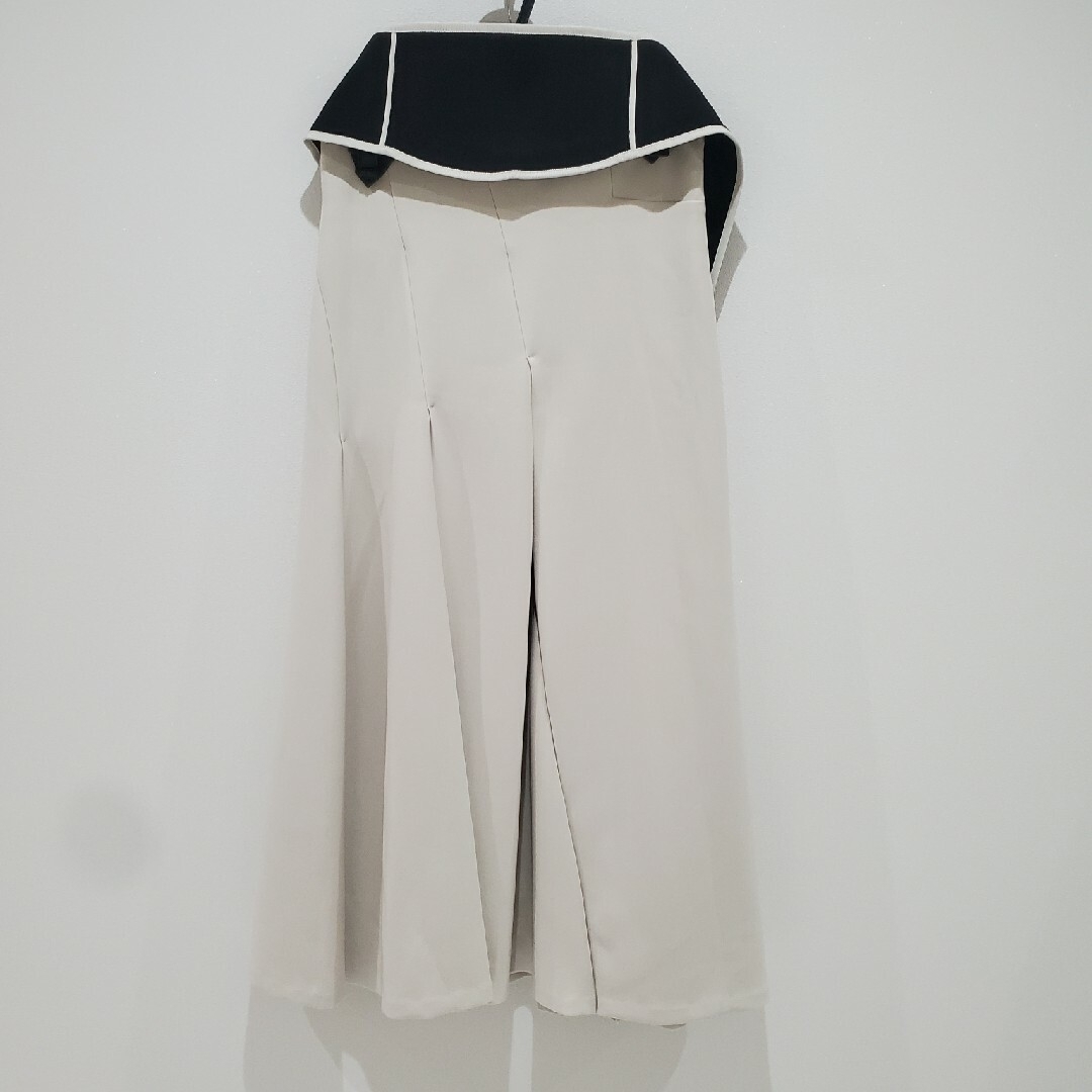 ADORE(アドーア)のアドーアスカート　ベルト付き レディースのスカート(ロングスカート)の商品写真