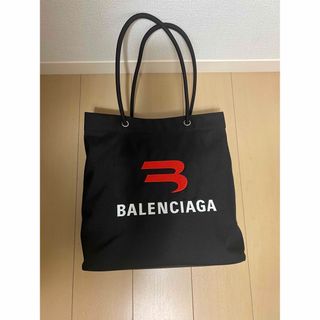 バレンシアガ(Balenciaga)のバレンシアガ エクスプローラー ショッパー バッグ 701748 210BW (ショルダーバッグ)