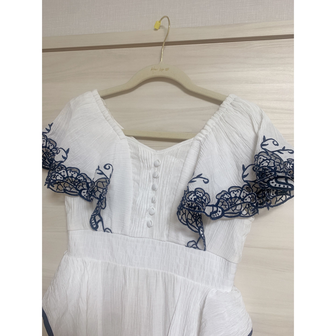 cutwork embroidery angel sleeve dress