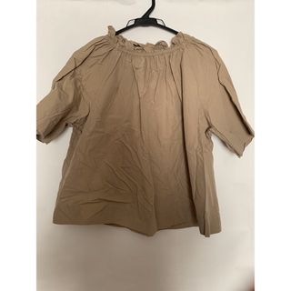 ユニクロ(UNIQLO)のユニクロ　トップス　半袖(カットソー(半袖/袖なし))