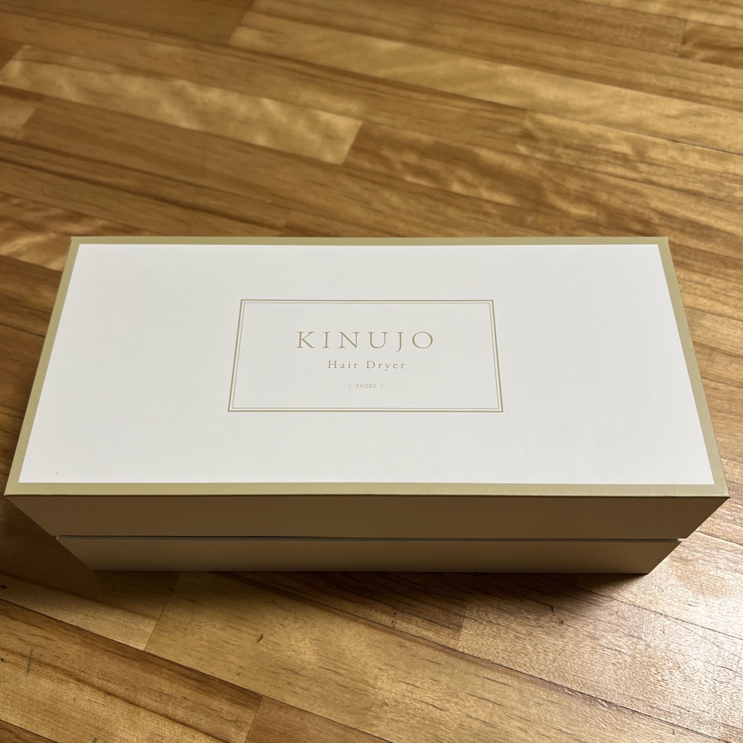 KINUJO - JuJu様 KINUJO マイナスイオンヘアドライヤー キヌージョ