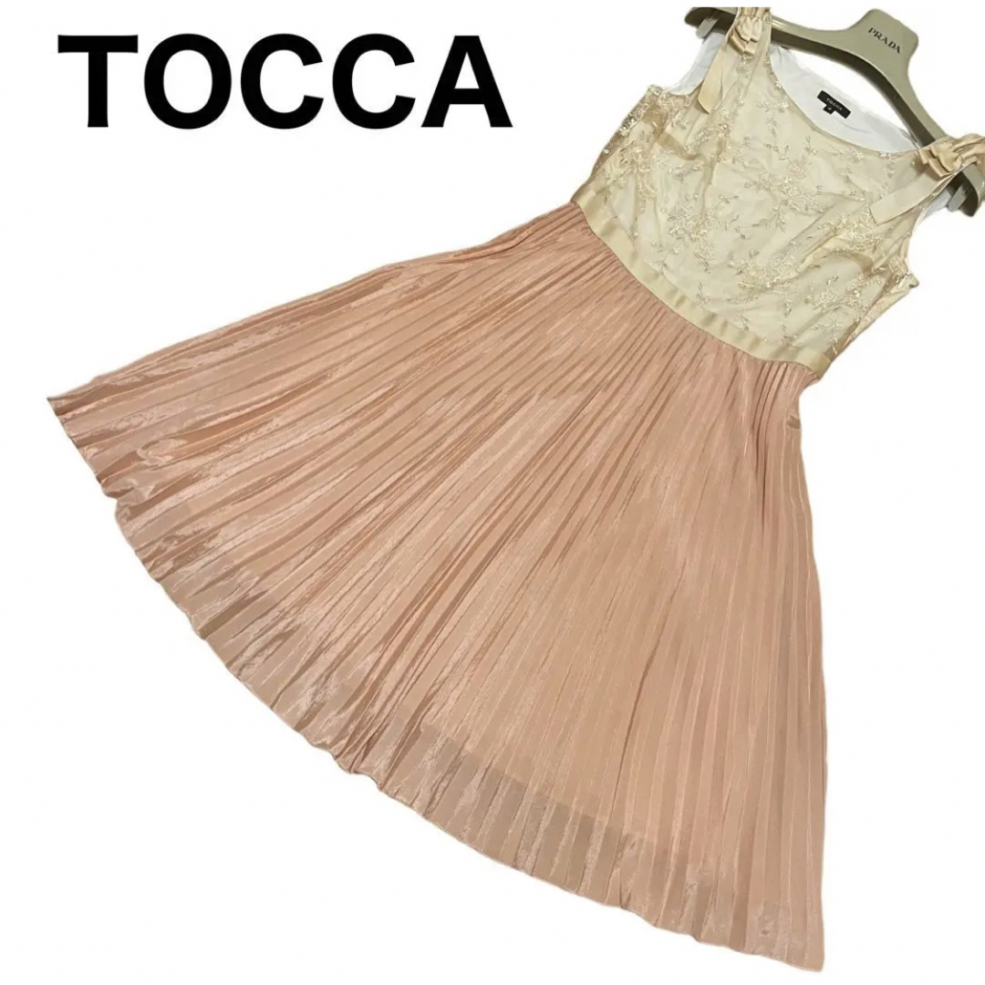 TOCCA(トッカ)の美品　TOCCA ノースリーブワンピース　リボン　レース　ラメ　プリーツ　花柄 レディースのワンピース(ひざ丈ワンピース)の商品写真