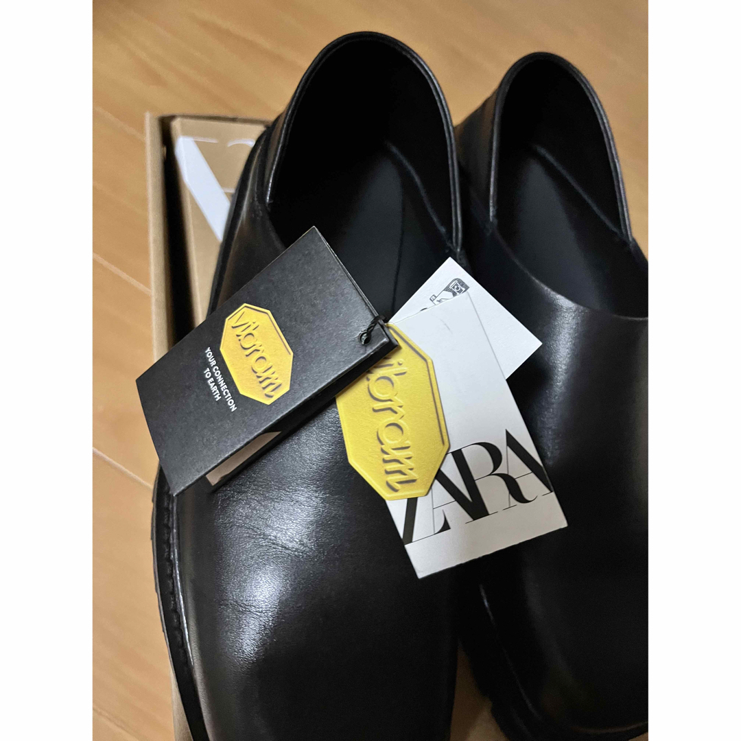 ZARA(ザラ)の【新品】ZARA VIBRAM ザラ　ビムラム　レザーローファー　25.3㎝ メンズの靴/シューズ(その他)の商品写真