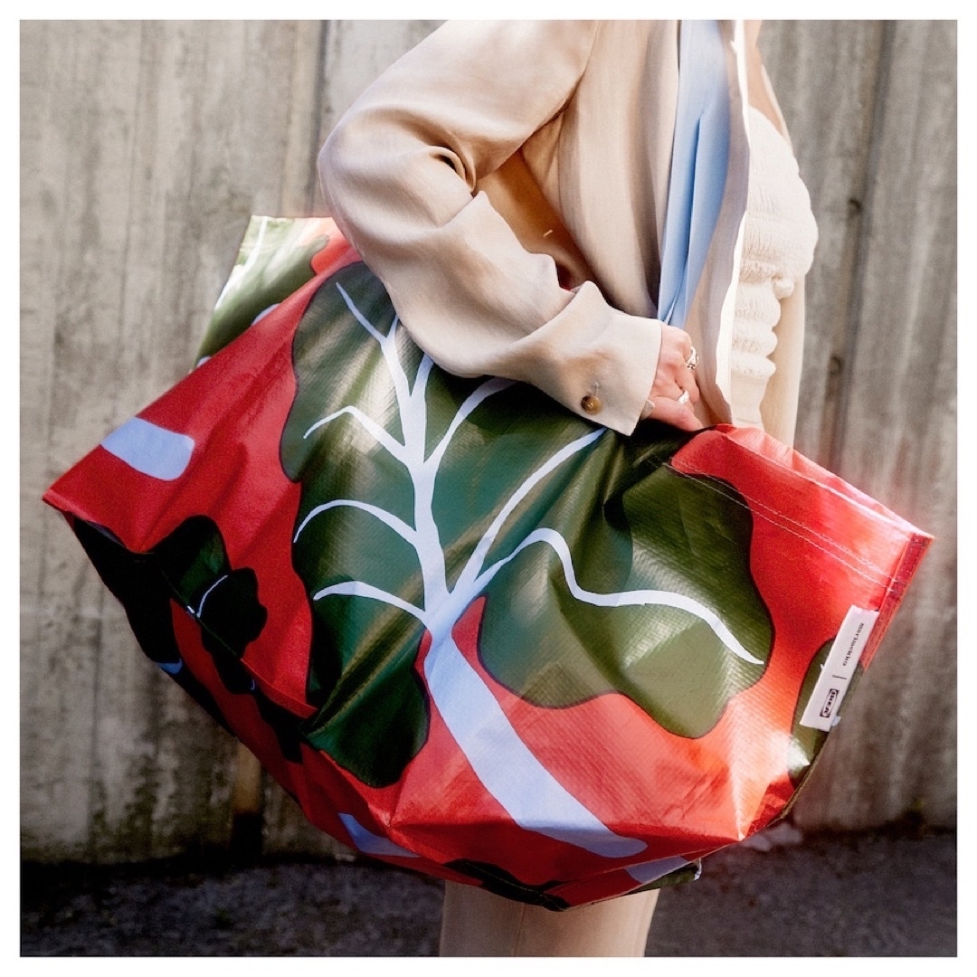 marimekko(マリメッコ)の新品 イケア×マリメッコ BASTUA バストゥア エコバッグ大 オレンジ レディースのバッグ(トートバッグ)の商品写真