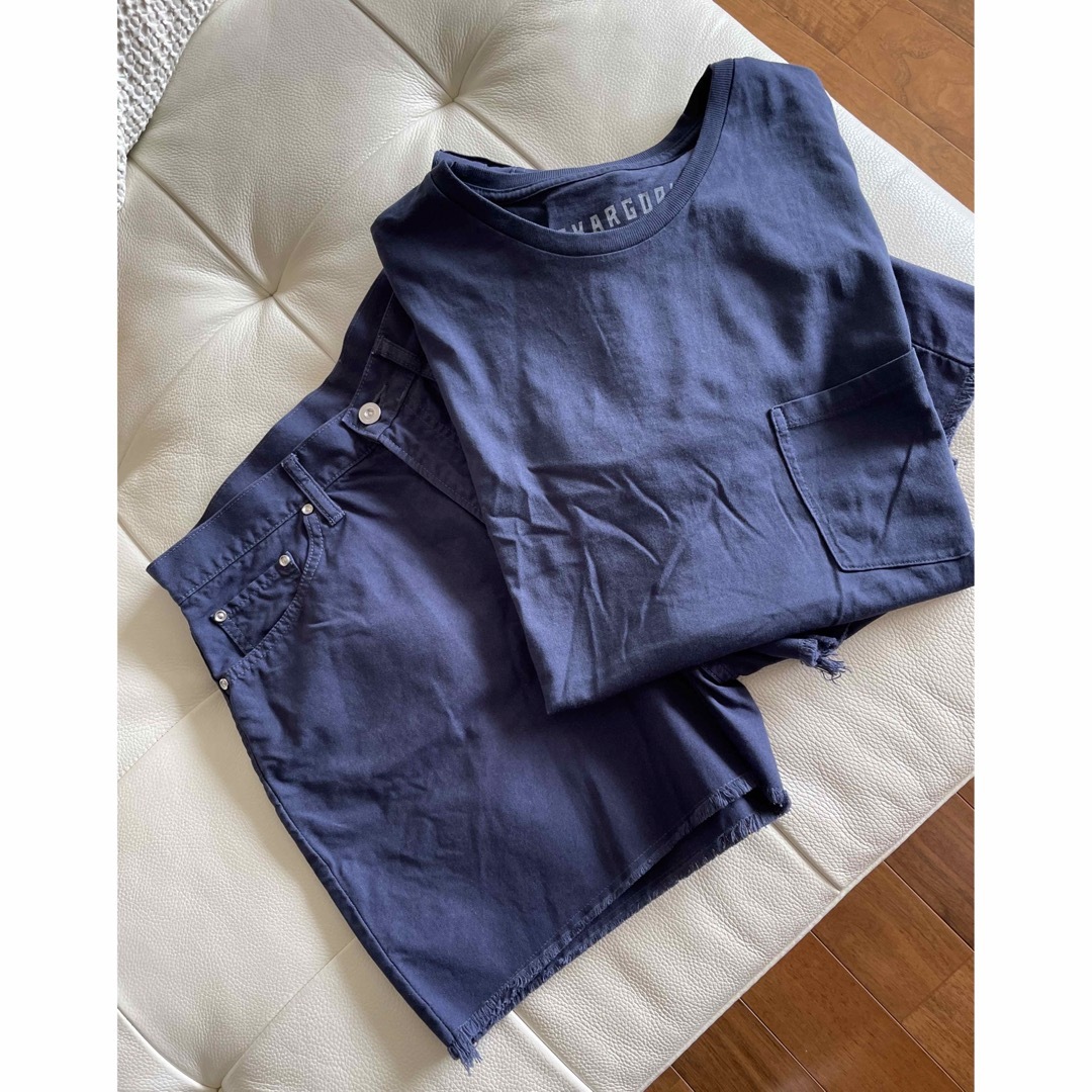 DEUXIEME CLASSE(ドゥーズィエムクラス)の【スカルゴーン】クルーネック Tシャツ【ヒアーズザグットニュース】ショートパンツ メンズのトップス(Tシャツ/カットソー(半袖/袖なし))の商品写真