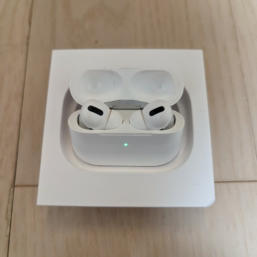 Apple(アップル)のairpods pro スマホ/家電/カメラのオーディオ機器(ヘッドフォン/イヤフォン)の商品写真