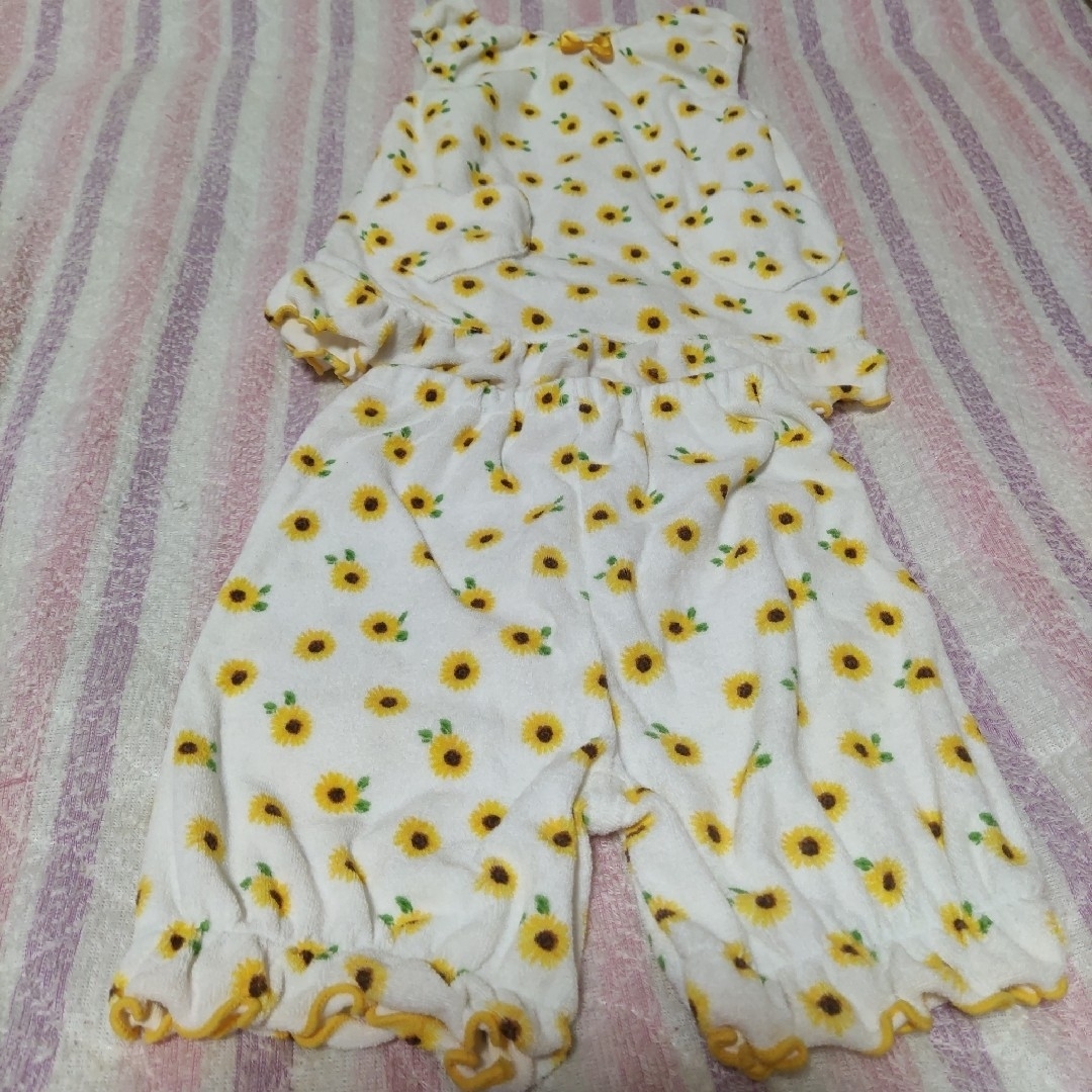 セットアップ　ひまわり　　90　キッズ　ベビー キッズ/ベビー/マタニティのキッズ服女の子用(90cm~)(その他)の商品写真