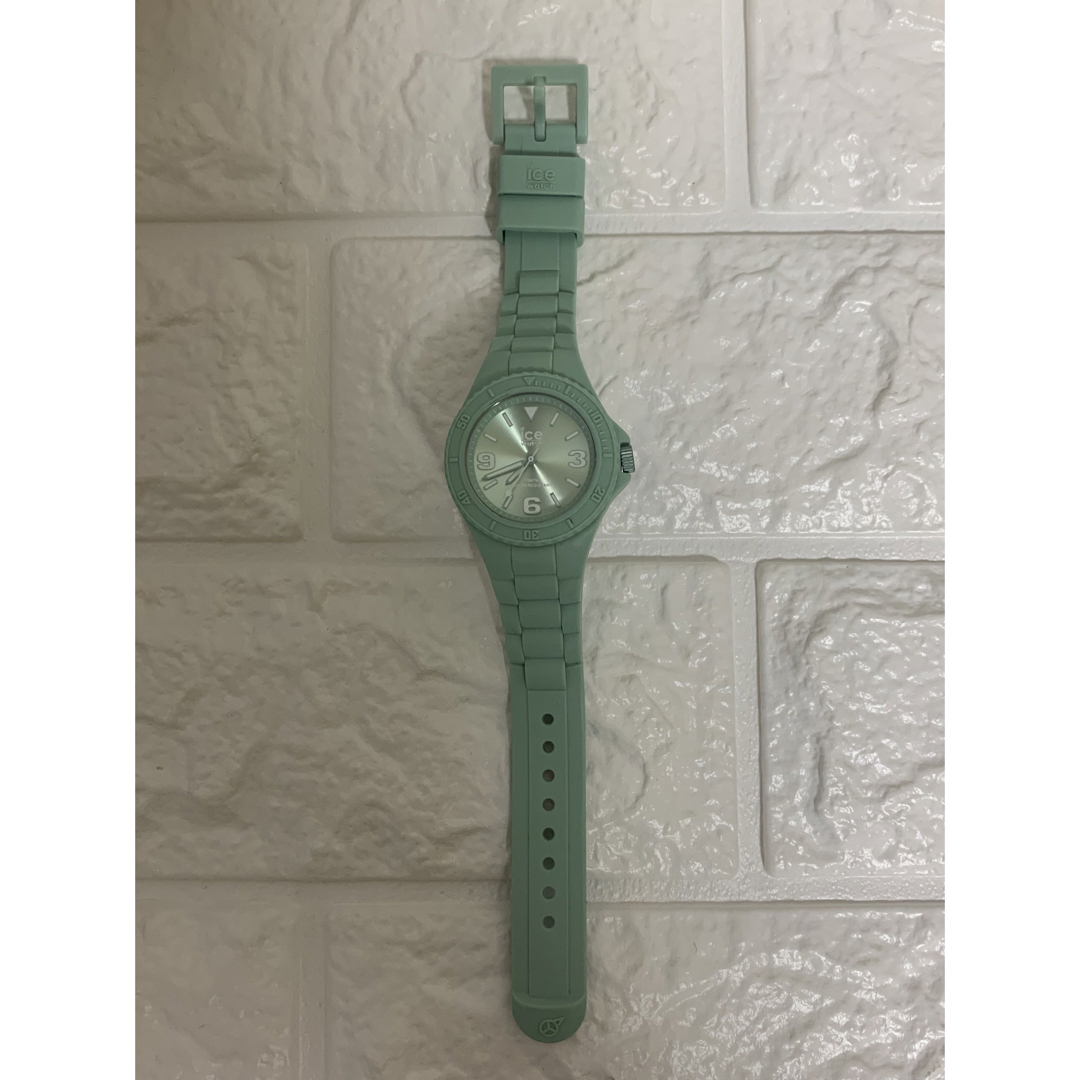 ice watch(アイスウォッチ)の美品　ICE Watch 腕時計 レディースのファッション小物(腕時計)の商品写真