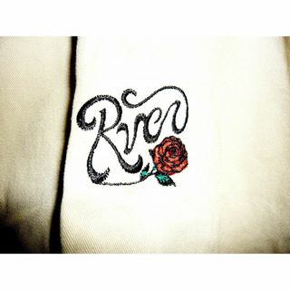 ルーカ(RVCA)の美品 RVCA ルーカ ワイドチノパンツ M 刺繍(チノパン)