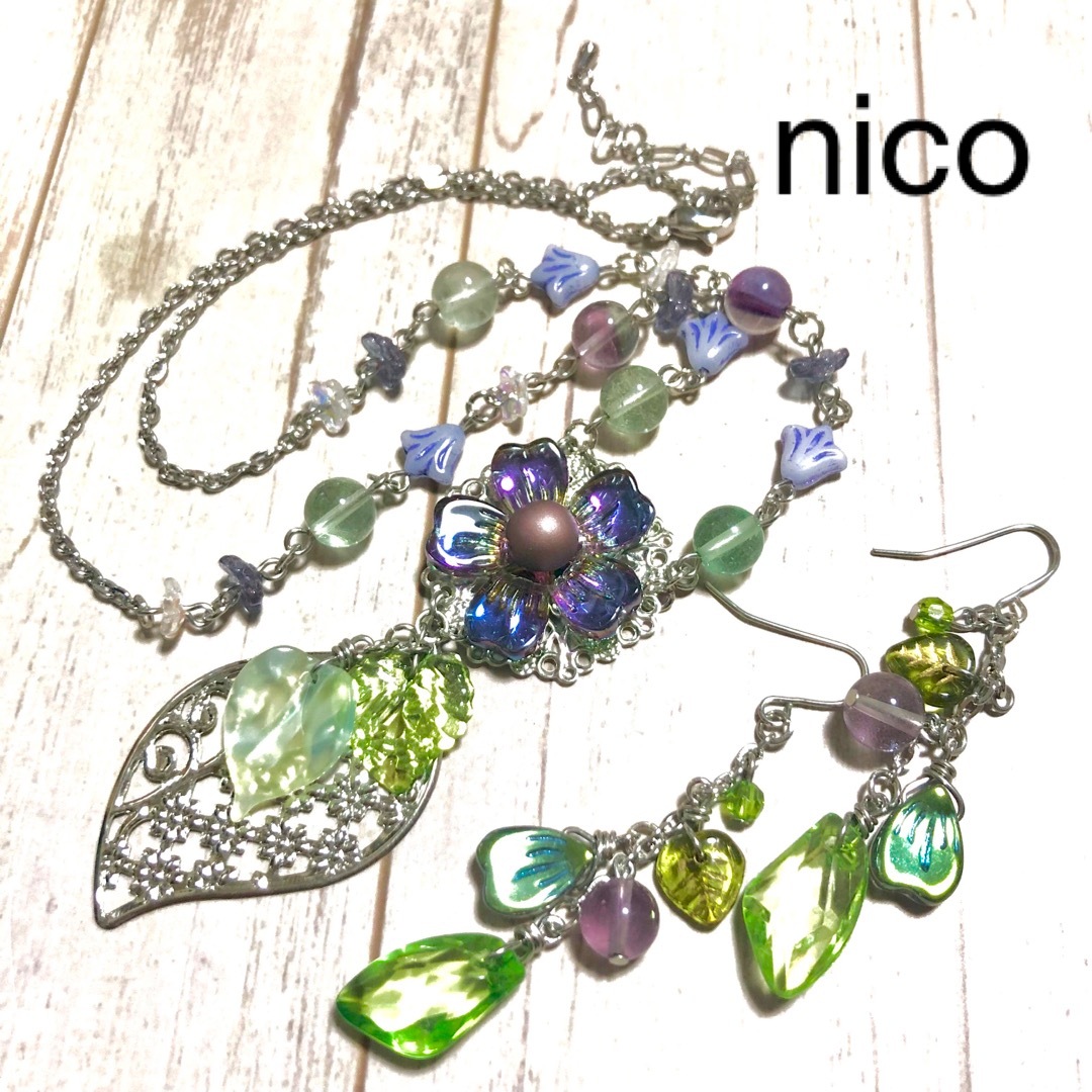 nico【007】天然石フローライトグリーン×パープルネックレス＆ピアスの通販 by nico｜ラクマ