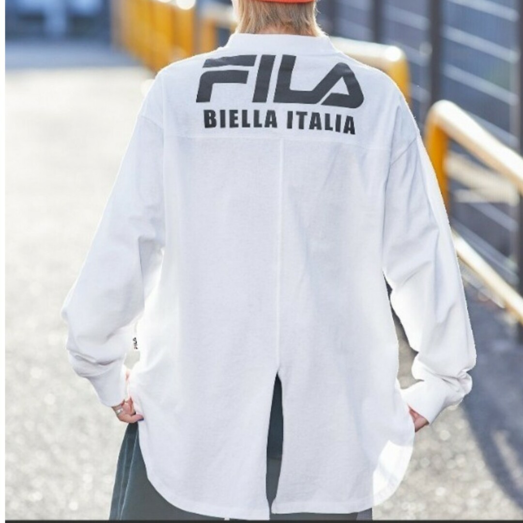 FILA(フィラ)の新品  FILA  フィラ  ビッグシルエット 長袖Tシャツ ロゴ メンズのトップス(ポロシャツ)の商品写真