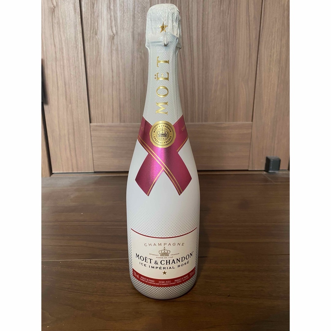 MOËT & CHANDON(モエエシャンドン)の【モエ・シャンドン アイスインペリアル シャンパン750】未開封 食品/飲料/酒の酒(シャンパン/スパークリングワイン)の商品写真