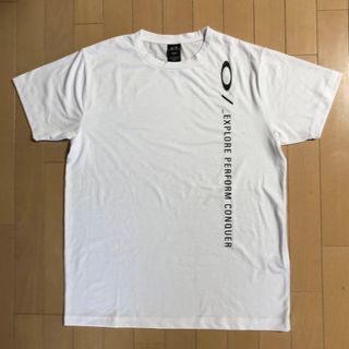 オークリー(Oakley)のOAKLEY Tシャツ(Tシャツ/カットソー(半袖/袖なし))