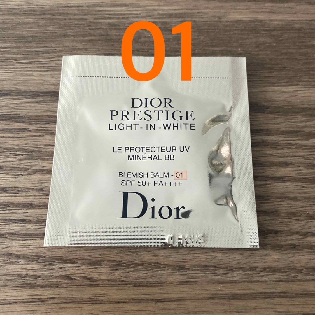 Dior ディオール プレステージ ホワイト ル プロテクター UV ミネラル BB 01の通販 by nico's shop｜ディオールならラクマ