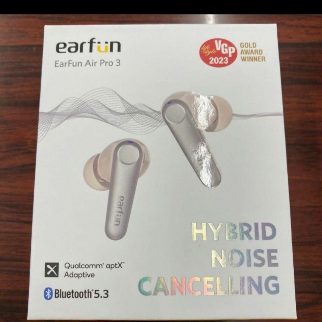 【新品未開封】earfun air pro 3 イアーファン　エアー　プロ3 スマホ/家電/カメラのオーディオ機器(ヘッドフォン/イヤフォン)の商品写真