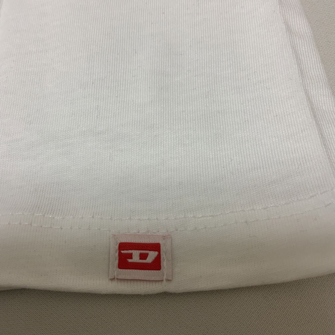 DIESEL(ディーゼル)の洗練されたデザイン　DIESEL  クルーネック Tシャツ  2枚セット　L メンズのトップス(Tシャツ/カットソー(半袖/袖なし))の商品写真