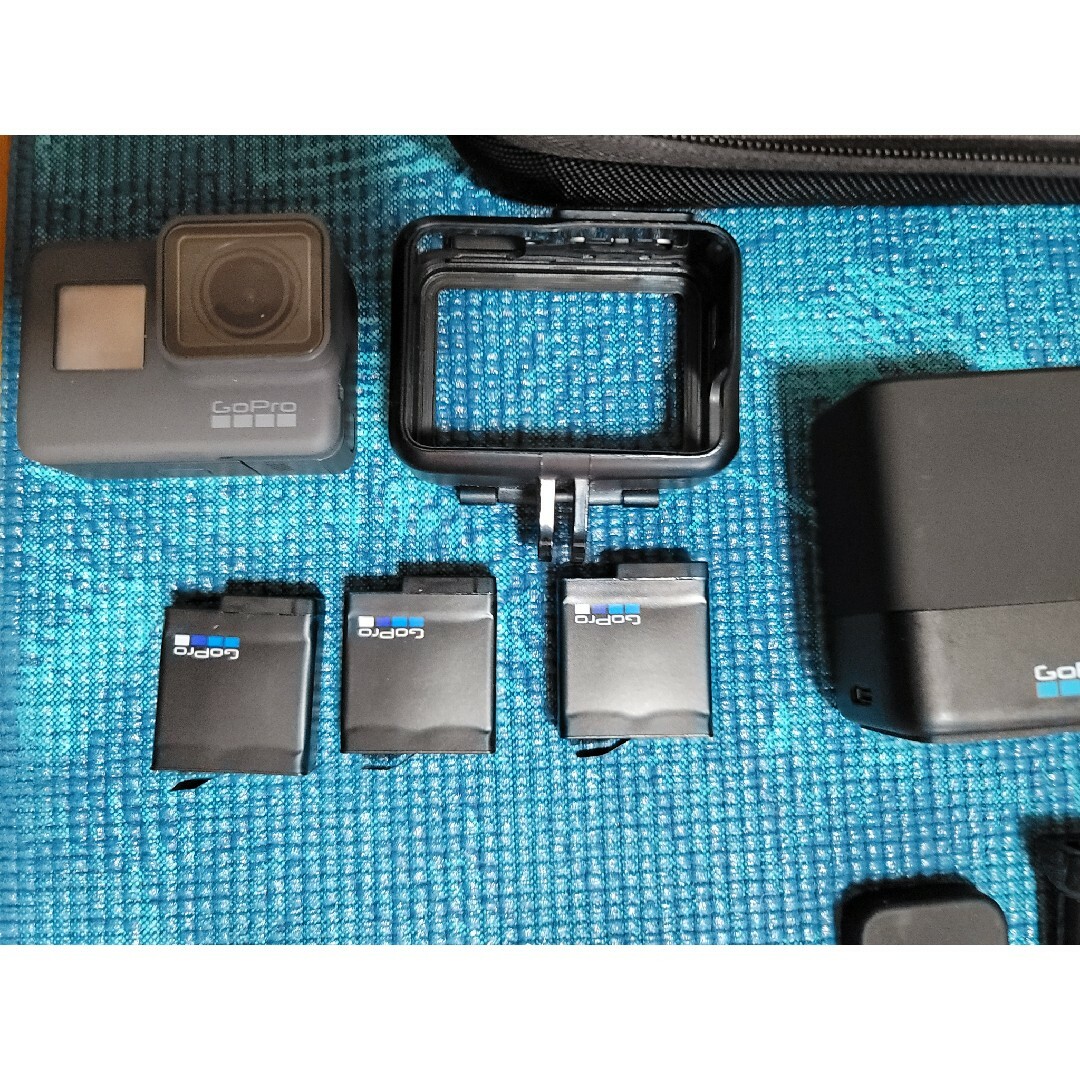 GoPro(ゴープロ)のGoPro hero 5　セット スマホ/家電/カメラのカメラ(ビデオカメラ)の商品写真