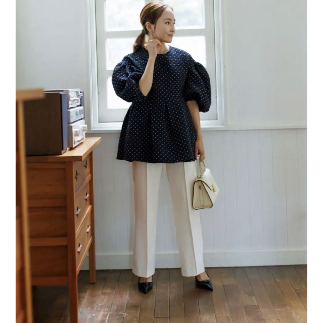 ZARA(ザラ)のリサ様専用　8/5まで　　　BLUELEA ブラック　新品 レディースのトップス(シャツ/ブラウス(半袖/袖なし))の商品写真