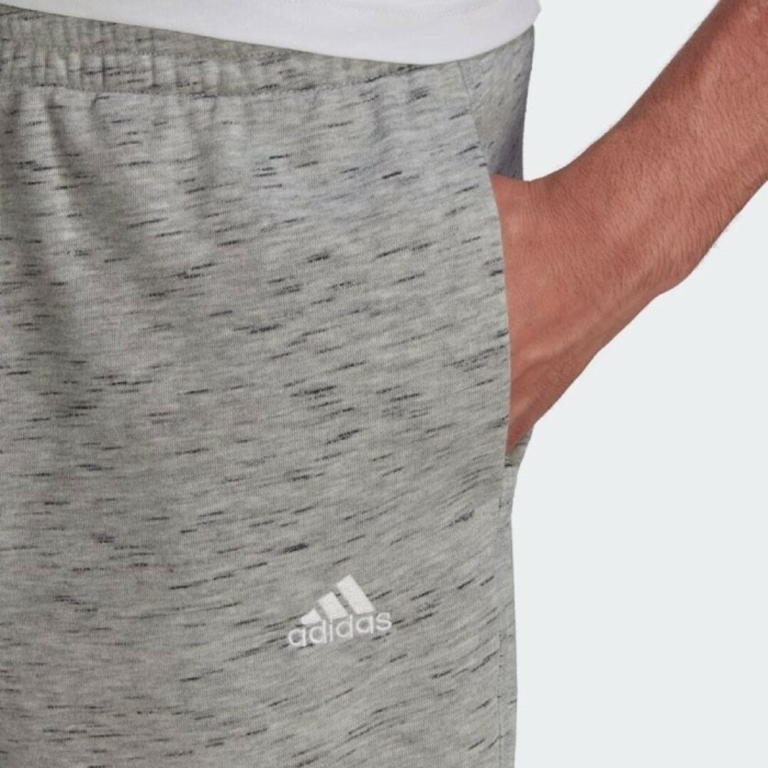 adidas(アディダス)の新品 グレー XL アディダス ショートパンツ ハーフパンツ メンズ スウェット メンズのパンツ(ショートパンツ)の商品写真