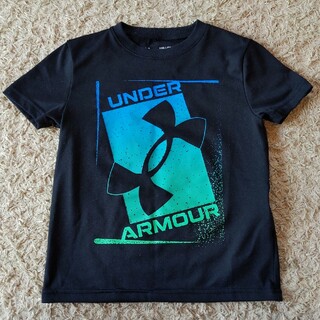 アンダーアーマー(UNDER ARMOUR)のアンダーアーマー　キッズ　Ｔシャツ　120　黒(Tシャツ/カットソー)