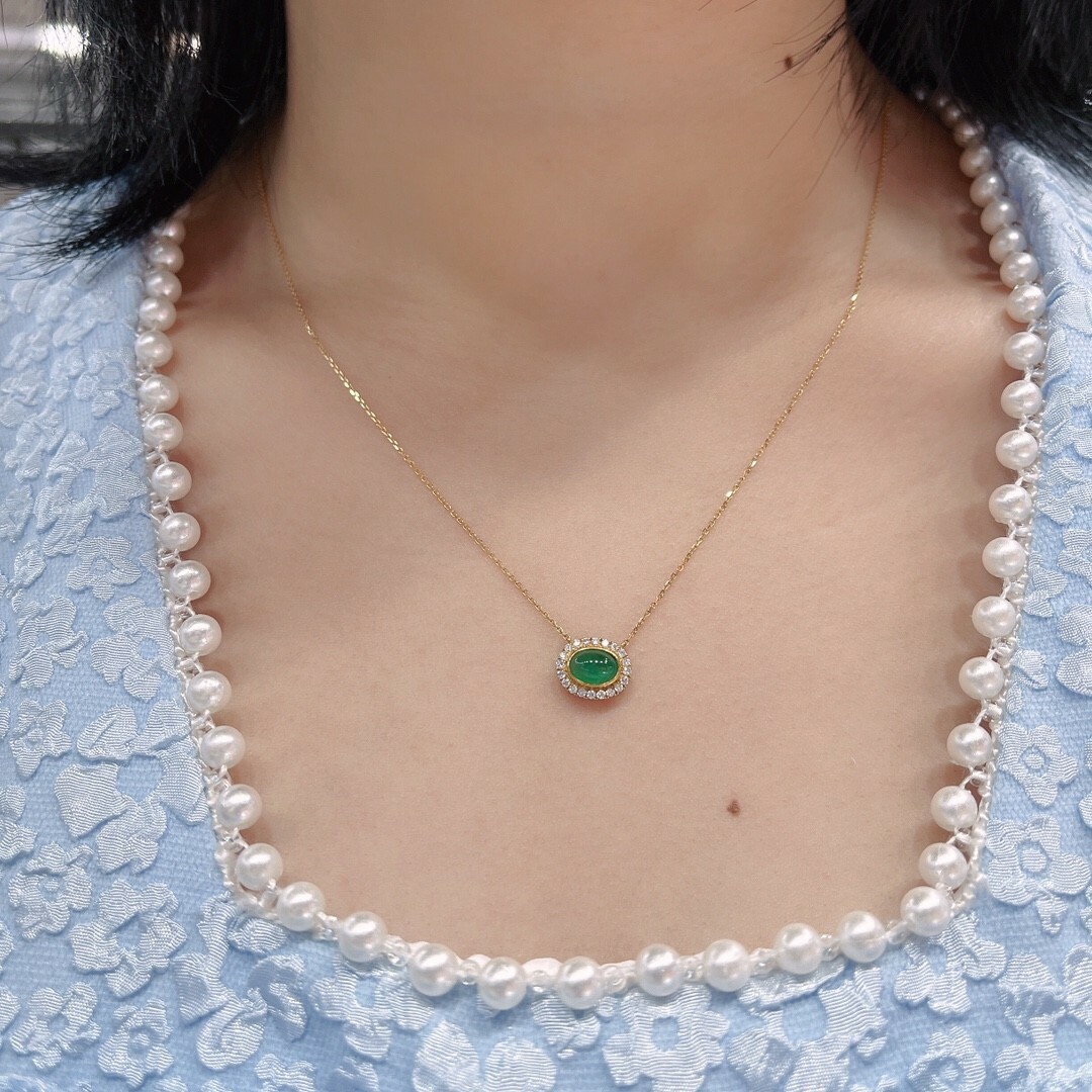 天然ダイヤモンド付きエメラルドネックレスk18の通販 by 天然